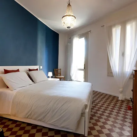 25 Lazzaro Bonamigo Holiday home